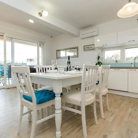 Holiday home Donata Zadar