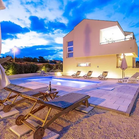 Holiday home Donata *